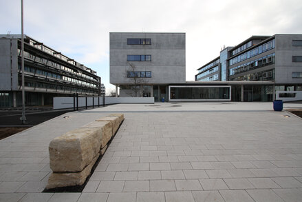 F-Campus Zufahrt Parkdeck_ruby³ architekten